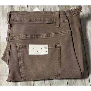 NWT Risen Women's Destroyed  High Rise Frayed Hem Ankle‎ Jeans 1XL(16w) Mauve